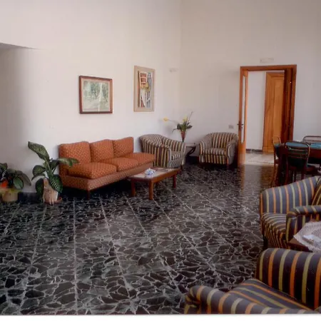 فندق مبيت وإفطار Sabine كاسترينيانو دل كابو